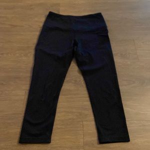 Yogalicious black leggings. No pilling, gently worn, like new.